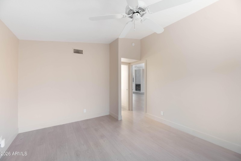 77_Morning_Sun_Dr-21