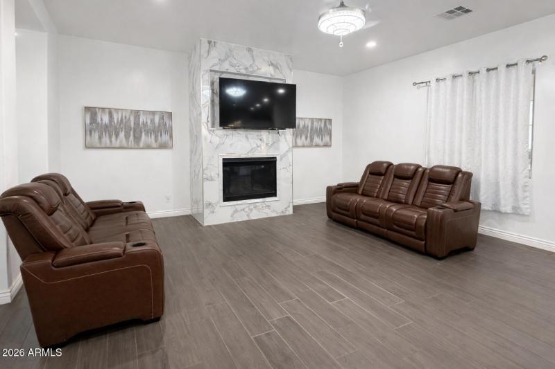 PHOTO-2026-03-05-21-27-15