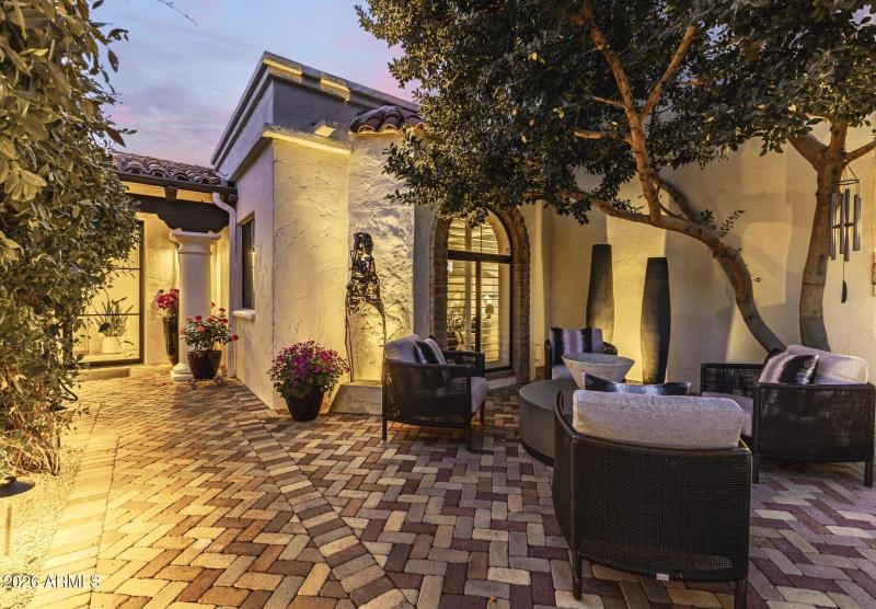 Welcoming Front Courtyard