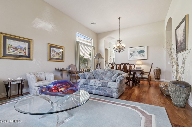 8-web-or-mls-7387-e-cliff-rose-trail