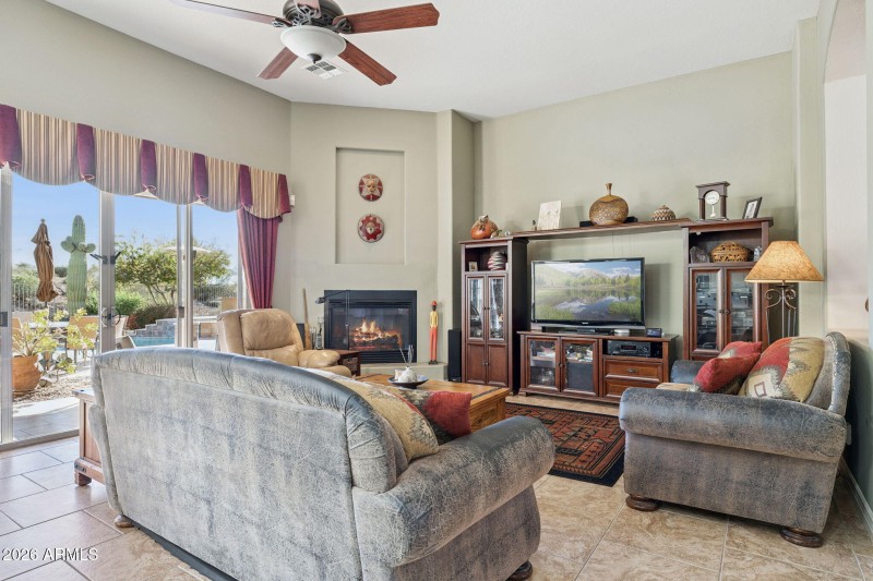 15-web-or-mls-7387-e-cliff-rose-trail