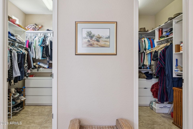 22-web-or-mls-7387-e-cliff-rose-trail