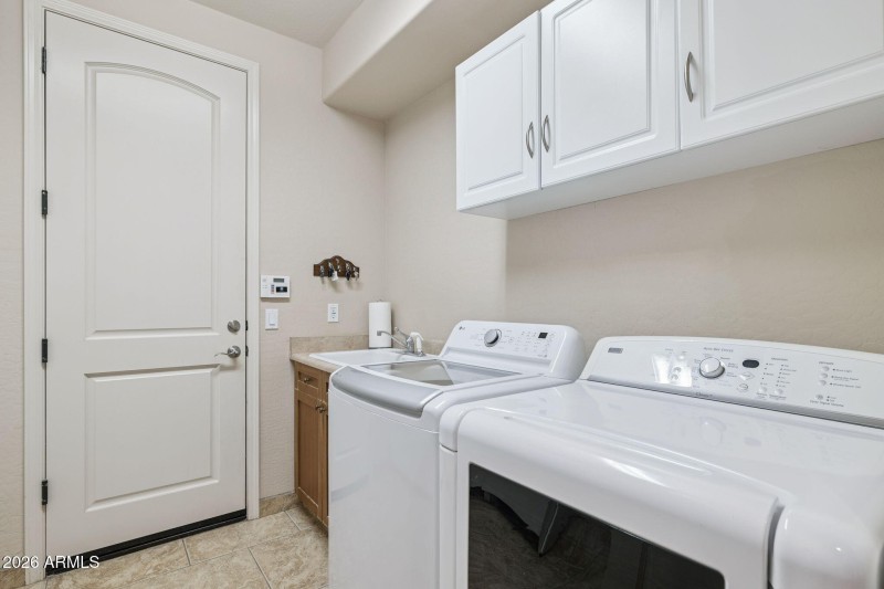 49-web-or-mls-7387-e-cliff-rose-trail