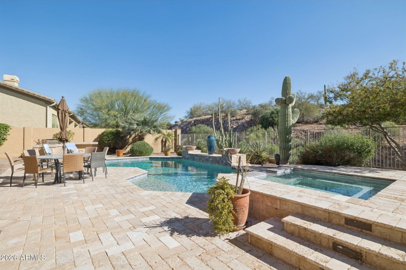 50-web-or-mls-7387-e-cliff-rose-trail