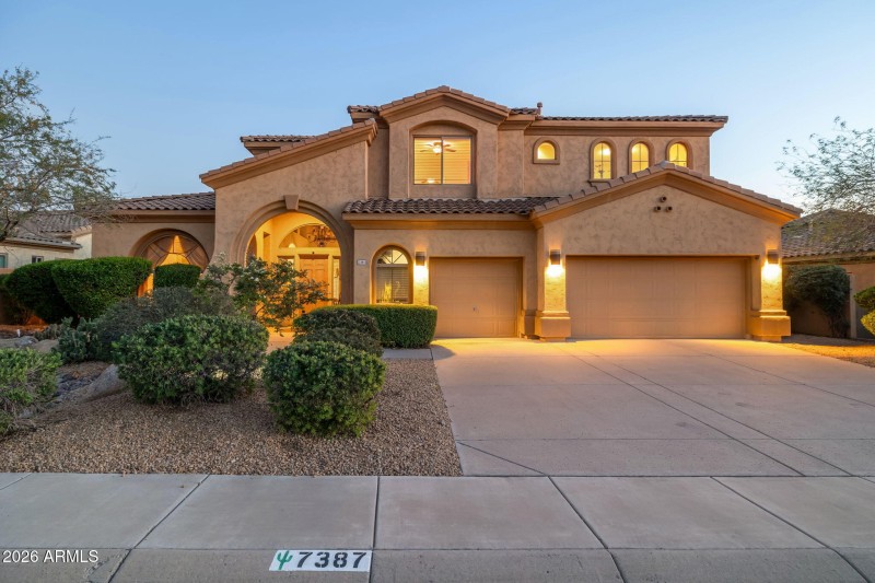 64-web-or-mls-7387-e-cliff-rose-trail