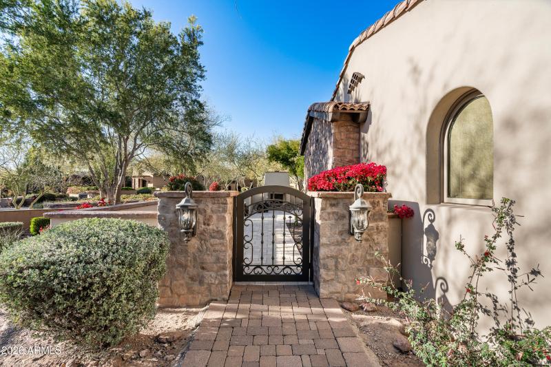 8871 E Lost Gold Circle (8 of 70)