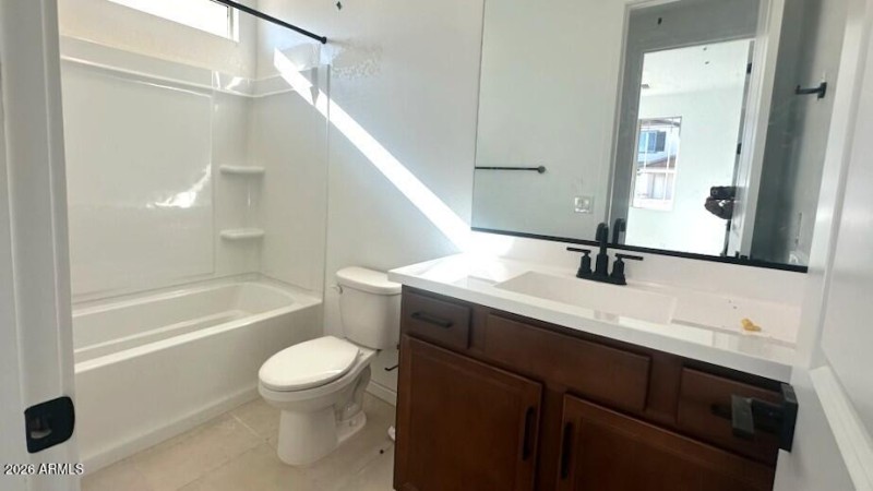 Downstairs full bathroom