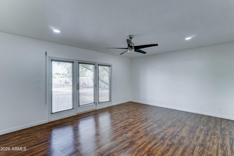 6130 E. Via Estrella Ave-27