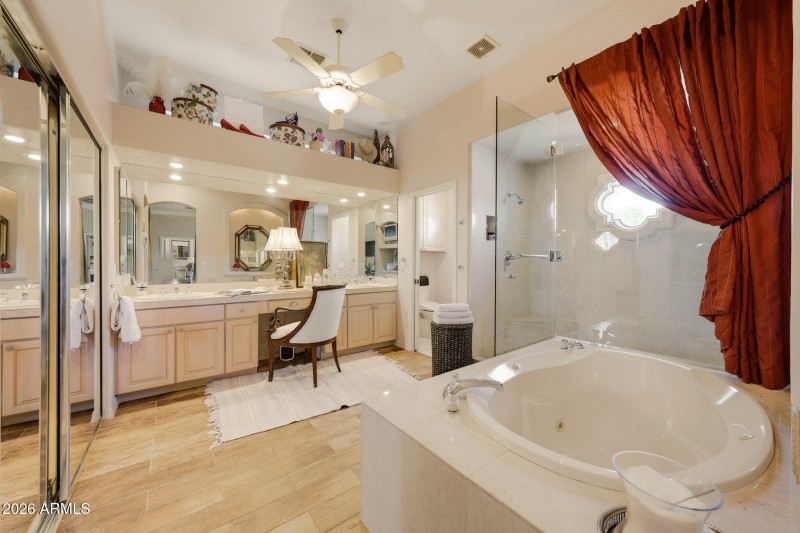 Primary Suite Bathroom