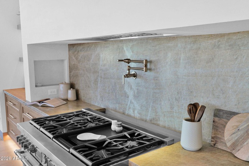 61-web-or-mls-P1558019