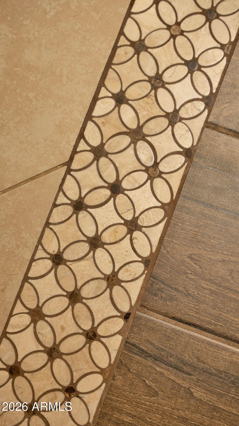 24-web-or-mls-P1486740