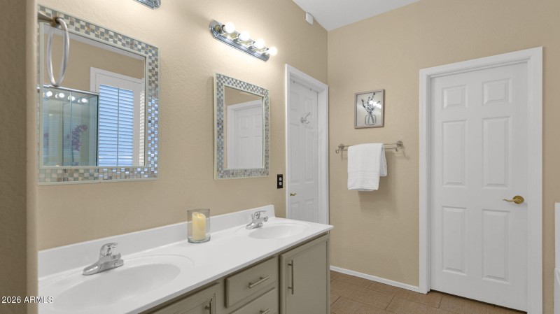 50-web-or-mls-P1486764