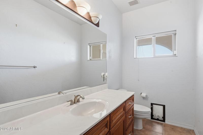 Main Floor Guest Bath