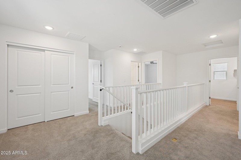 22-web-or-mls-N 74th Ave-S0209-022