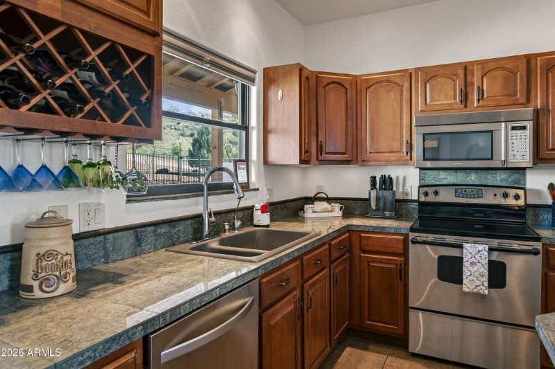 4310 Cayuga Ln Rimrock AZ-70