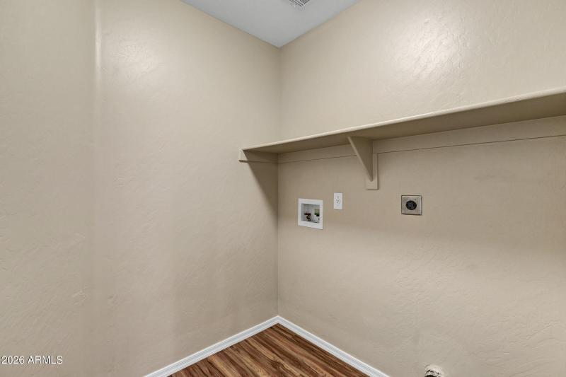 315 W Mountain Sage Dr-26