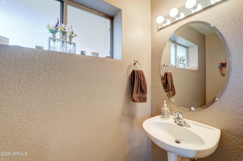 11022 E Natal Ave-27