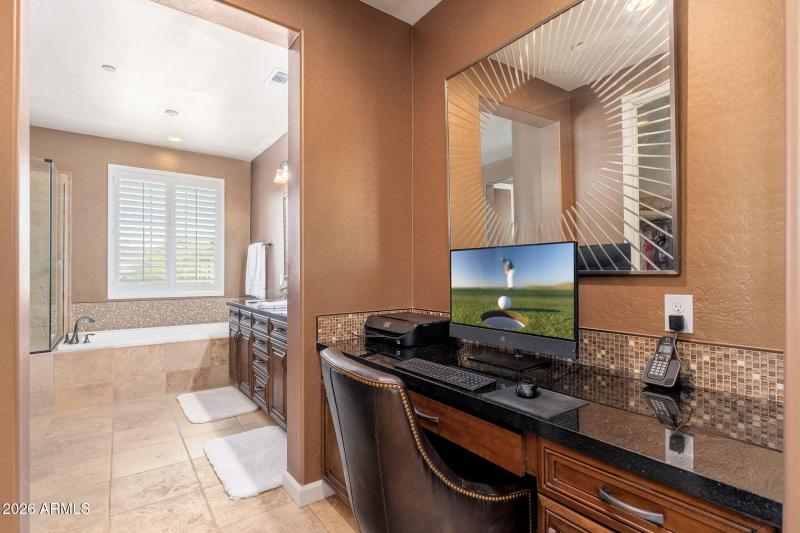 10052 E Bell Rd - 21