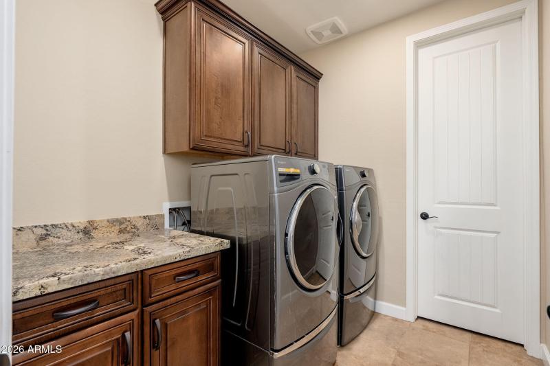 10052 E Bell Rd - 29