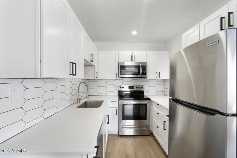 a4fa17b64ee9bb26fa6be98a51f3a162-uncropp