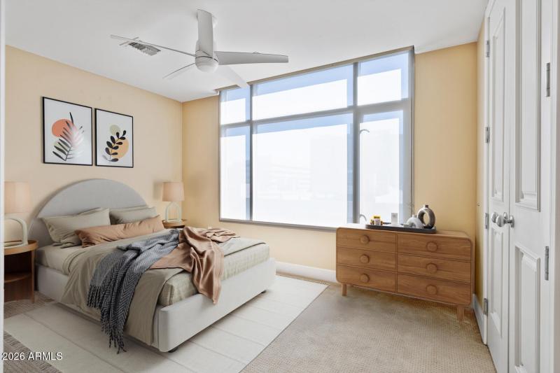 2211 E Camelback Rd - 281