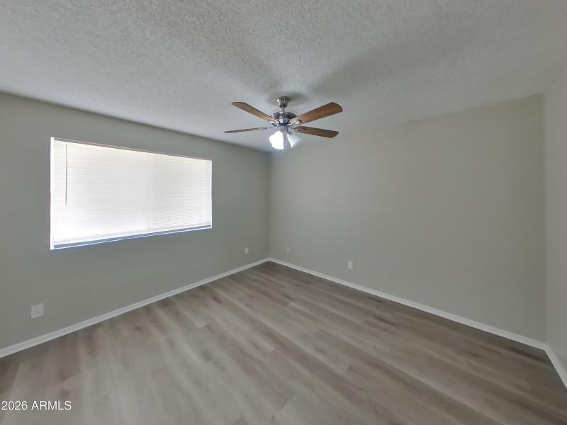 7_pc_WNtbgOQueC_LFndNPLYWt_layout_0