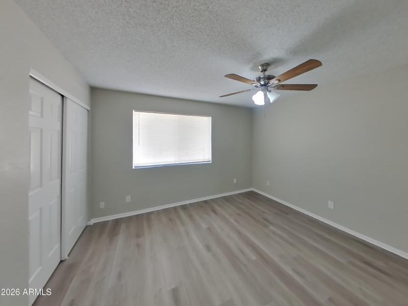 8_pc_WNtbgOQueC_LFndNPLYWt_layout_1