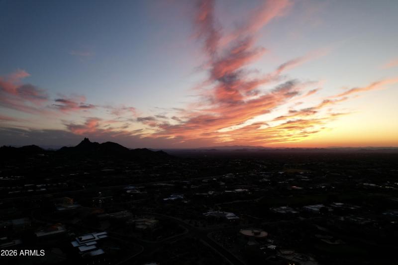 05A5EDA2-9AE6-4E96-9D66-6C21EA374D94_1_2