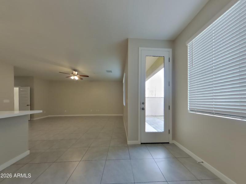 2_pc_E1v8jCjUwo_5uK6NMCJeI_layout_1