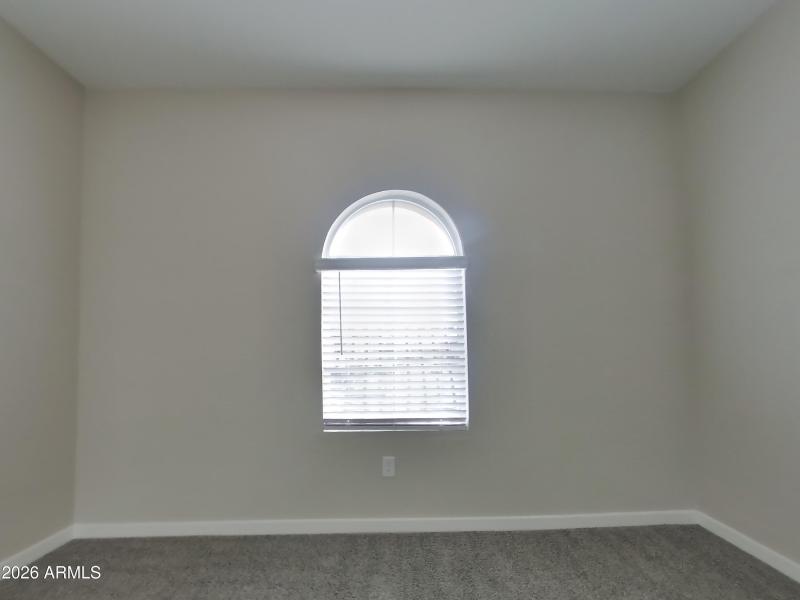 8_pc_z55ExXgFv8_8ZGGq9Fu1d_layout_1