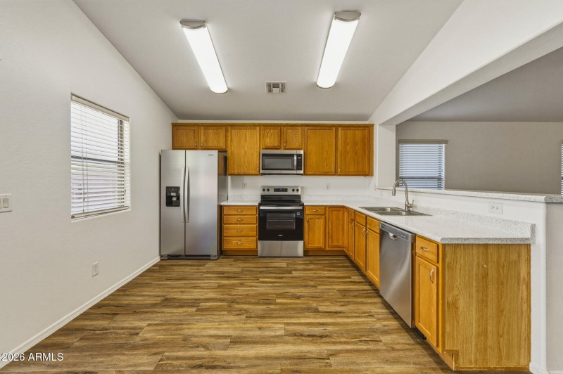 13-web-or-mls-41896 W Avella Dr-13