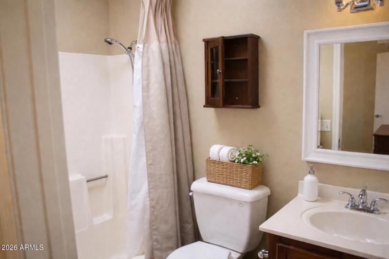 4A258FC0-EEC0-47D4-B348-9EA6A3529EBA