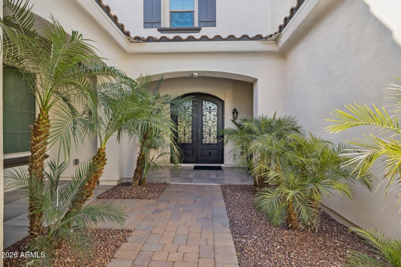 6-web-or-mls-4446-n-golf-dr