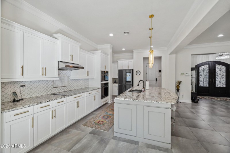 17-web-or-mls-4446-n-golf-dr