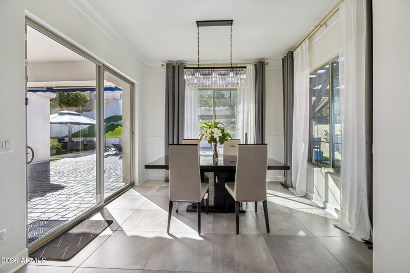 26-web-or-mls-4446-n-golf-dr