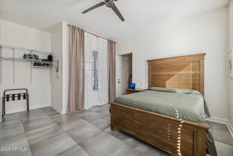 38-web-or-mls-4446-n-golf-dr