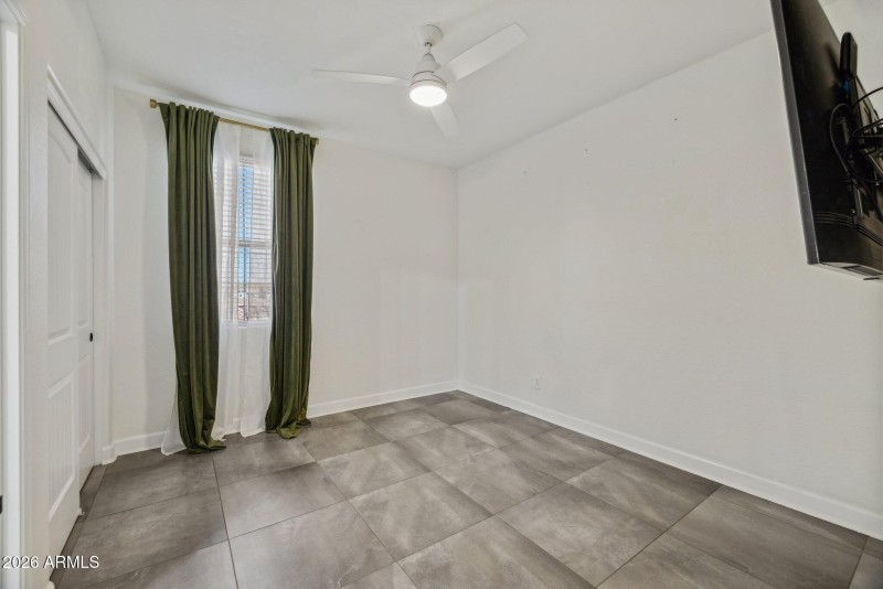 48-web-or-mls-4446-n-golf-dr