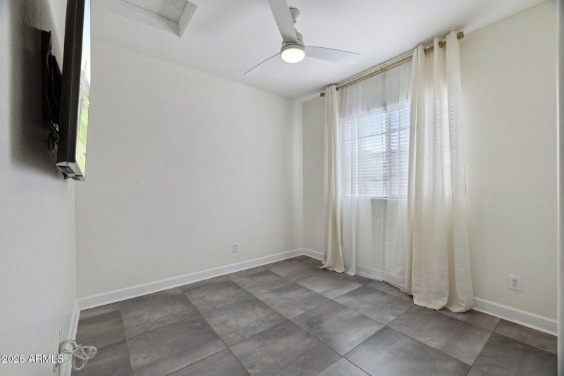 63-web-or-mls-4446-n-golf-dr