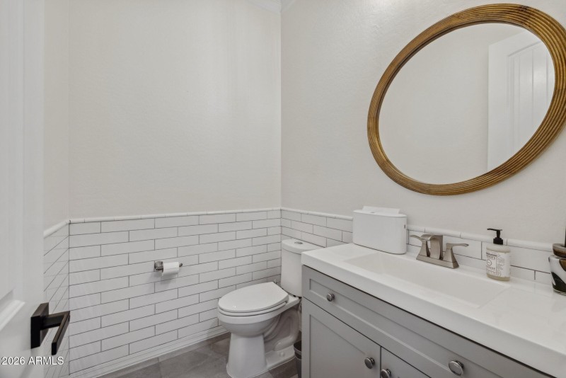 66-web-or-mls-4446-n-golf-dr