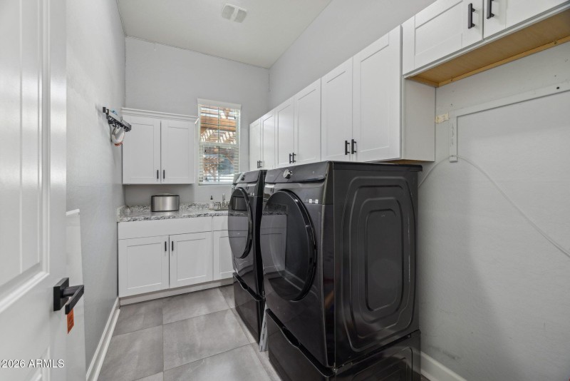 70-web-or-mls-4446-n-golf-dr