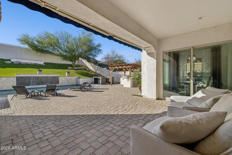 73-web-or-mls-4446-n-golf-dr