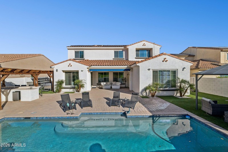 84-web-or-mls-4446-n-golf-dr