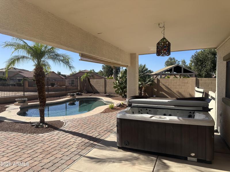 Covered patio to pool