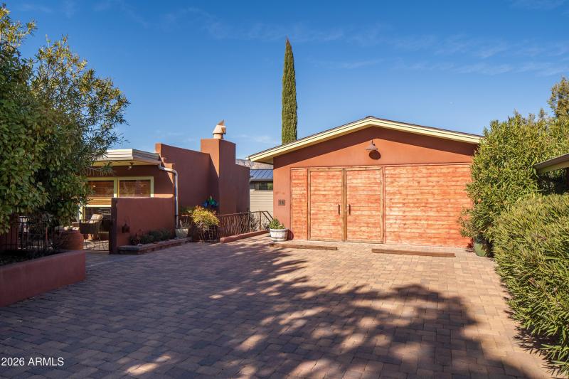 Exterior - Vista Studio