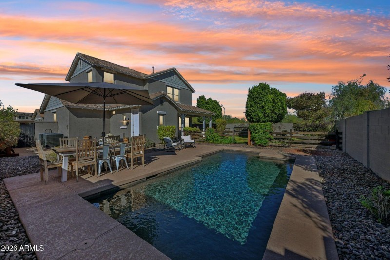 Pebbletech Pool & Backyard