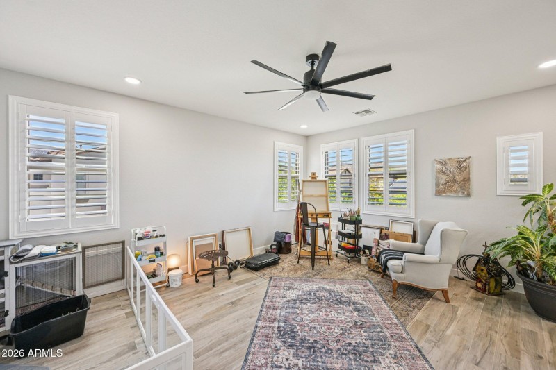 36-web-or-mls-W Thayer St-S0703-035