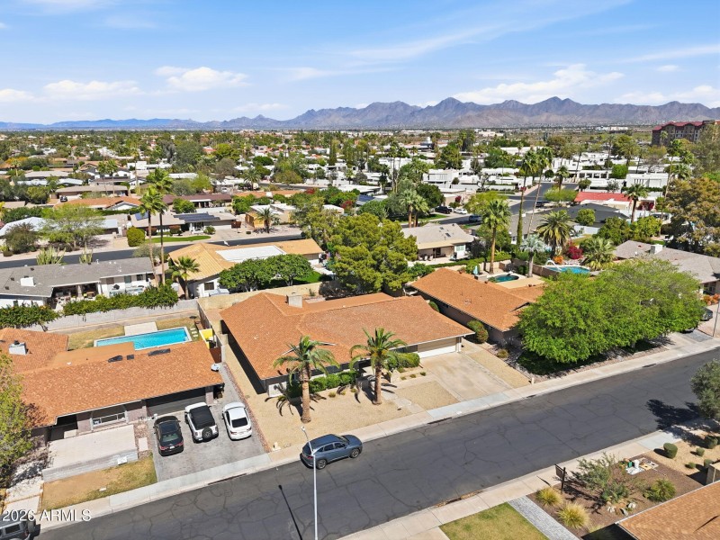 HOT Scottsdale Neighborhood