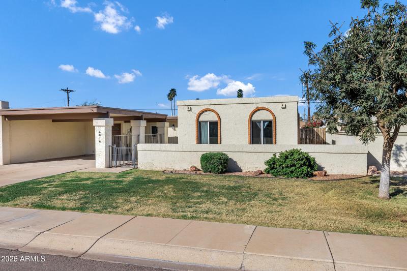 Front carport and courtyard