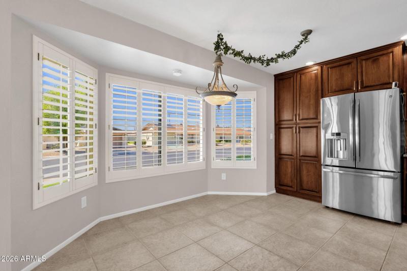 16-web-or-mls-19041-n-lakeforest-dr