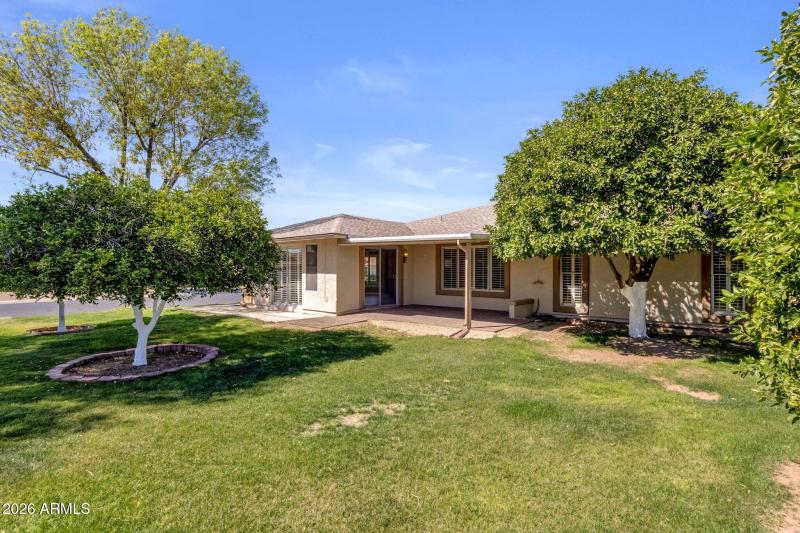 39-web-or-mls-19041-n-lakeforest-dr